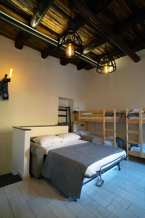 Central Monkey House Apartment เนเปิลส์ ภายนอก รูปภาพ
